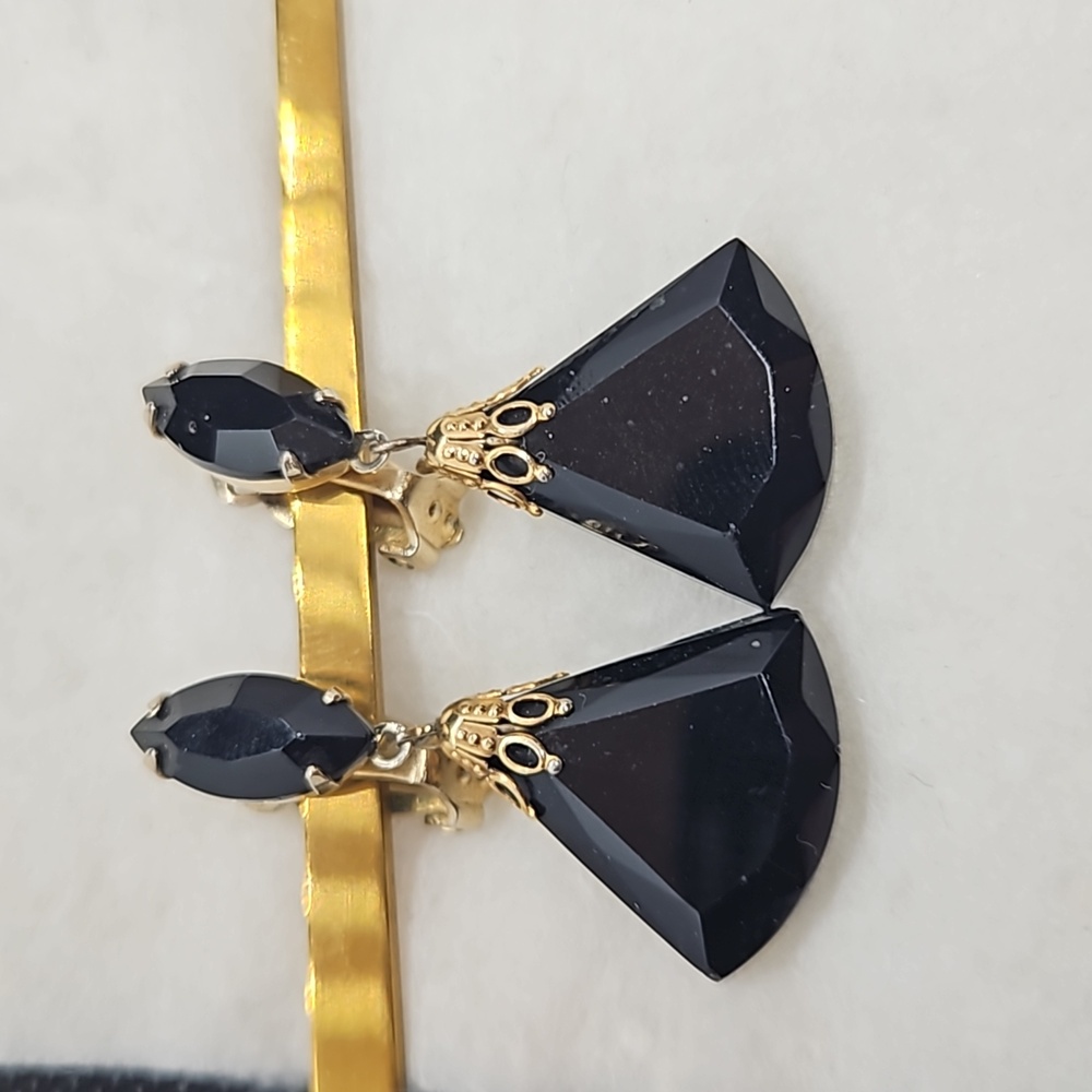 Vintage clip on earrings